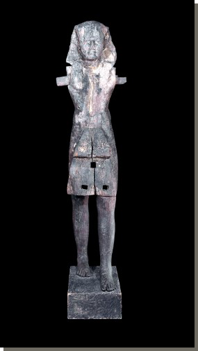 Houten beeldje Ramses II waarschijnlijk gevonden in het graf, British Museum London, 