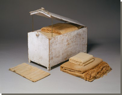 Kistje gevuld met linnen, Metropolitan Museum of Arts, New York